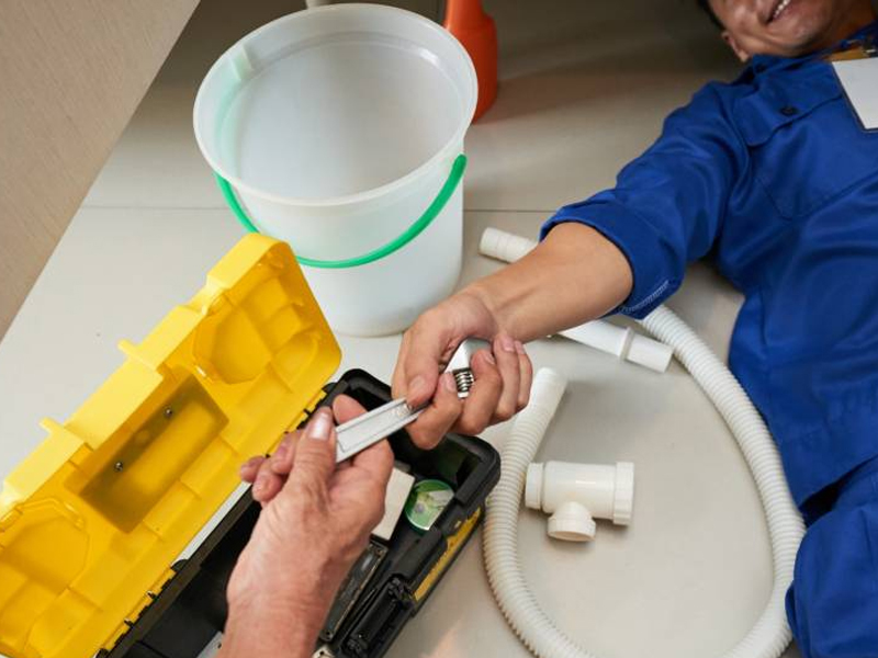 Esgoto Voltando Pelo Ralo | O Que Fazer em Caso de Emerg�ncia?